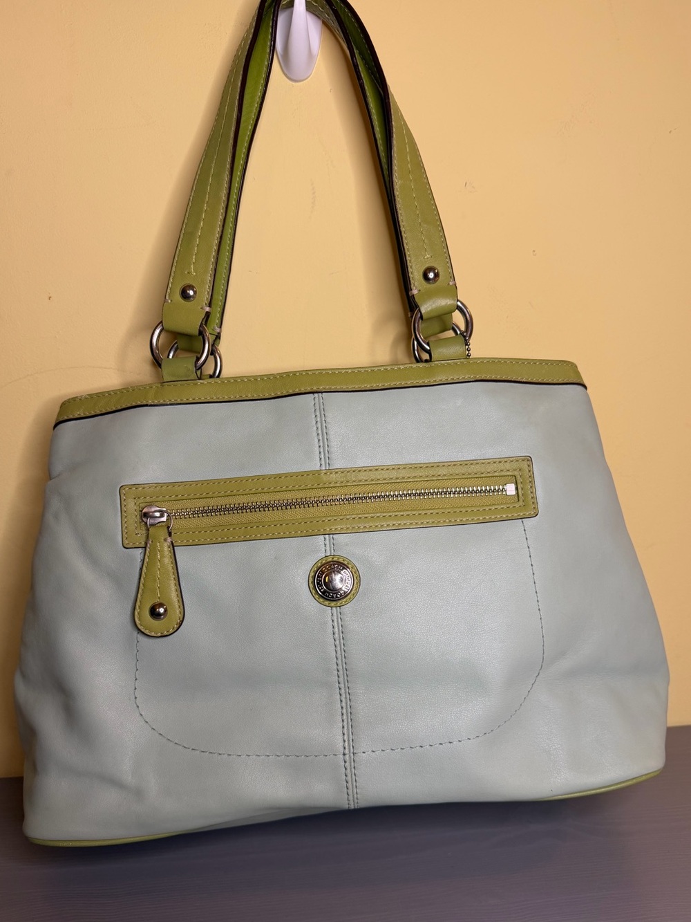 Vintage Coach Laura Mint and Lime leather Two-Tone Women’s Tote Bag